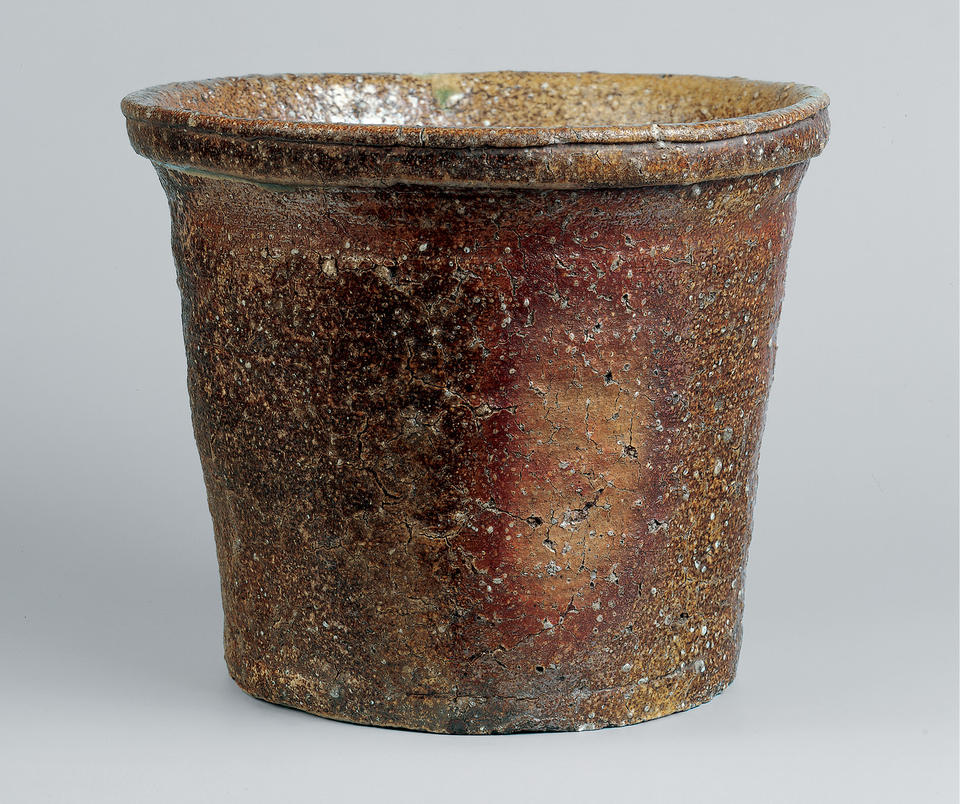 Pail-shaped freshwater jar (onioke mizusashi, 鬼桶水指)