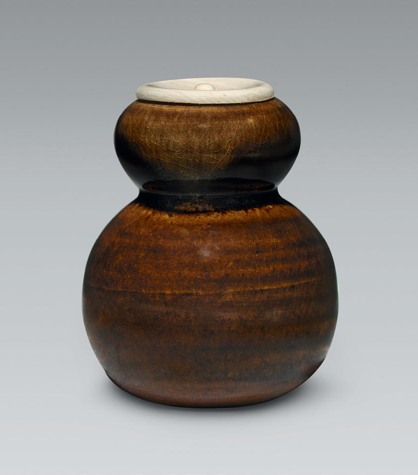 Tea caddy (chaire, 茶入れ)