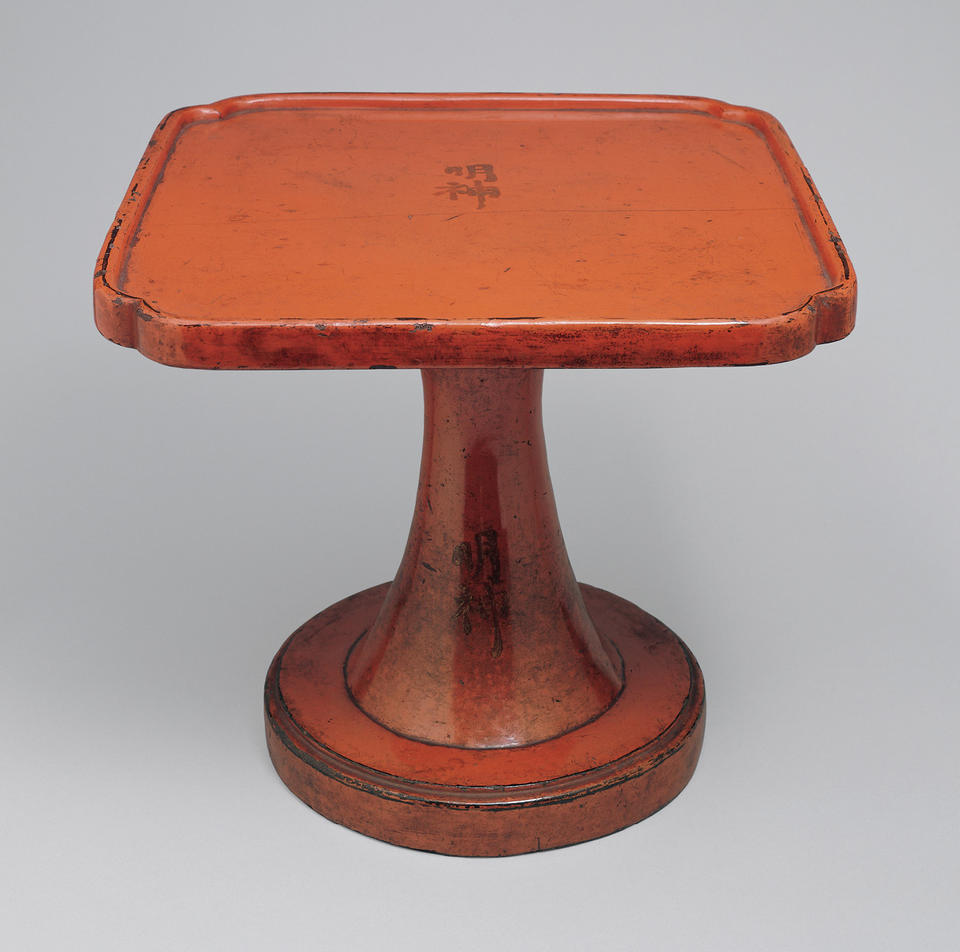 Stem table (takatsuki, 高坏)