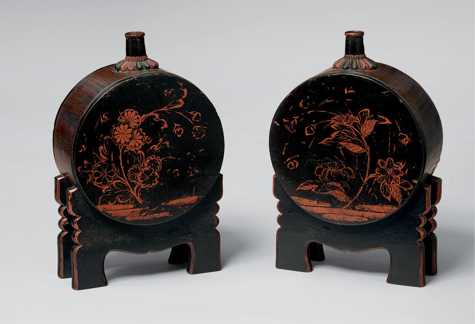 Pair of sake containers with grasses and flowers