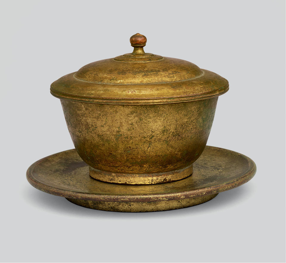 Incense container (zukōki, 塗香器)