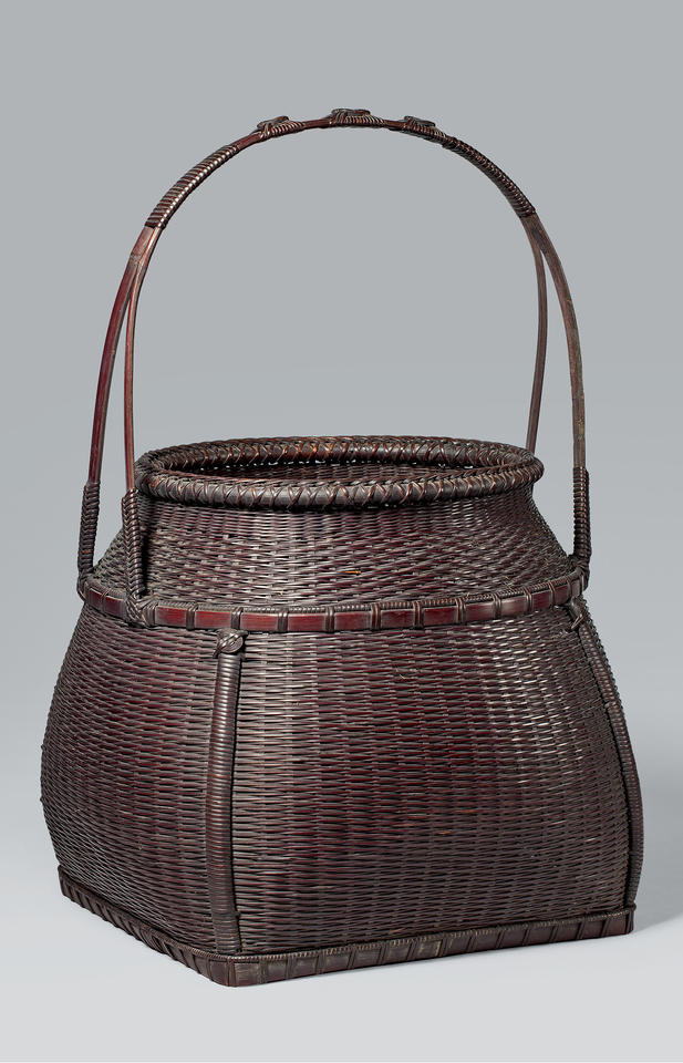 Basket with handle