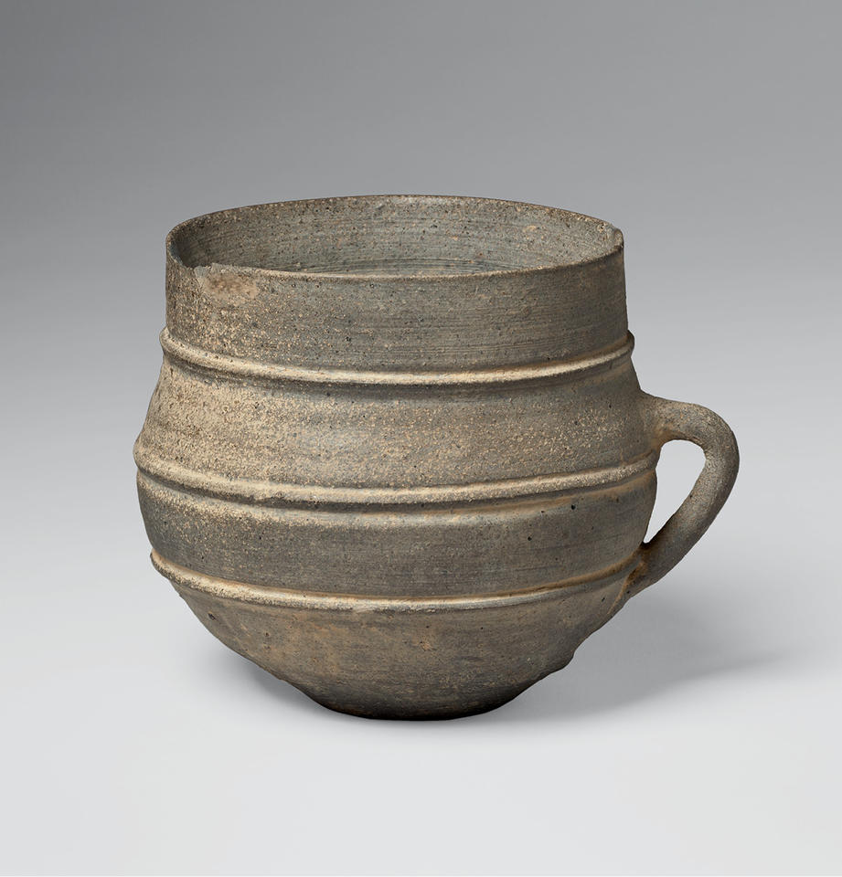 Cup with handle