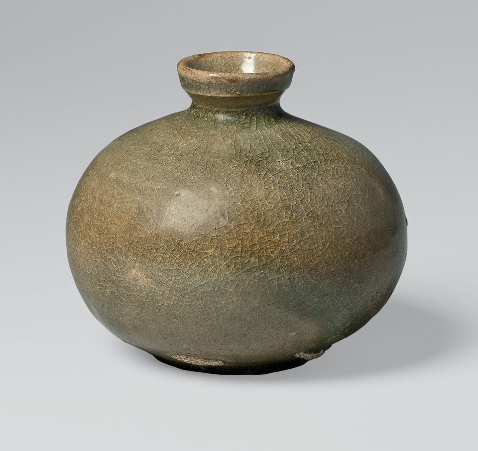 Oil bottle