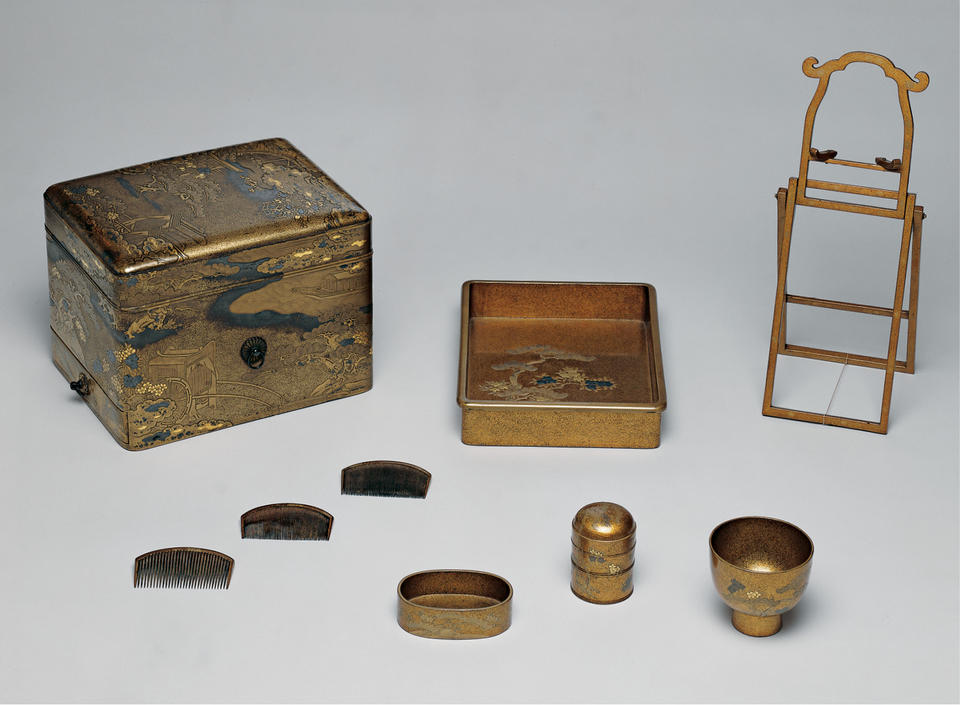 Accessories box (tebako, 手箱) with scenes from Genji monogatari (源氏物語)